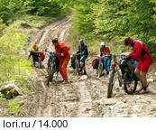 Велотуристы на российских дорогах (2006 год). Редакционное фото, фотограф Охотникова Екатерина *Фототуристы* / Фотобанк Лори