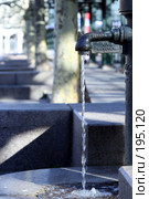 Колонка с водой в центре Гамбурга. Стоковое фото, фотограф Михаил Мандрыгин / Фотобанк Лори