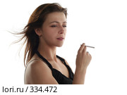 Курящая девушка. Стоковое фото, фотограф Наталья Белотелова / Фотобанк Лори