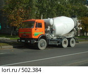Автомобиль с бетономешалкой (2008 год). Редакционное фото, фотограф Римма Радшун / Фотобанк Лори