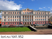 Административное здание "Молотовуголь" 1947 г. постройки. Пермь (2007 год). Стоковое фото, фотограф Анатолий Косолапов / Фотобанк Лори