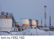 Нефтехранилище, "Роснефть" (2009 год). Редакционное фото, фотограф Михаил Митин / Фотобанк Лори