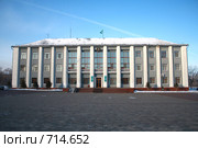 Здание акимата г.Темиртау, Карагандинская области, Казахстан (2009 год). Стоковое фото, фотограф Камбулина Татьяна / Фотобанк Лори