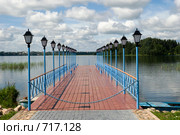 Пристань у главных врат Валдайского Иверского монастыря (2008 год). Стоковое фото, фотограф Александр Щепин / Фотобанк Лори