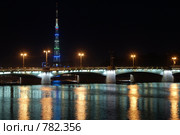 Телебашня Санкт-Петербурга в ночи (2007 год). Редакционное фото, фотограф Смирнов Павел / Фотобанк Лори