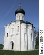 Церковь Покрова на Нерли, Боголюбово. Золотое Кольцо. Россия (2009 год). Редакционное фото, фотограф Denis Kh. / Фотобанк Лори