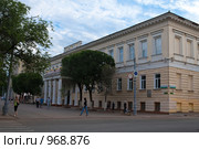 Школа, во время войны эвакогоспиталь. Оренбург (2009 год). Редакционное фото, фотограф Кучкаев Марат / Фотобанк Лори