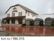 Винзавод «Шато-Тамань» (Chateau Tagmane) (2009 год). Редакционное фото, фотограф Евгений Грицун / Фотобанк Лори