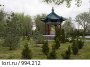 Элиста. Калмыкия. Беседка-ротонда с Буддой Шакьямуни (2009 год). Стоковое фото, фотограф Михаил Ворожцов / Фотобанк Лори