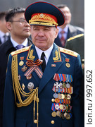 Генерал. 9 мая , чествование ветеранов ВОВ,  Площадь Советов, Улан-Удэ (2009 год). Редакционное фото, фотограф Александр Подшивалов / Фотобанк Лори