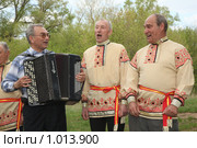 Выступление Орского городского народного хора ветеранов (2009 год). Редакционное фото, фотограф Евгений Батраков / Фотобанк Лори
