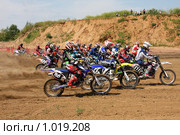 Чемпионат России по Мотокроссу 2009. Старт. Редакционное фото, фотограф ElenArt / Фотобанк Лори