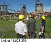 Комиссия на объекте электроснабжения промышленного предприятия (2009 год). Редакционное фото, фотограф Геннадий Соловьев / Фотобанк Лори