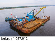 Укрепление береговой линии на реке Кама (2009 год). Редакционное фото, фотограф Александр  Буторин / Фотобанк Лори