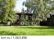 Музей-усадьба В.И. Сурикова в городе Красноярске (2009 год). Редакционное фото, фотограф Сергей Болоткин / Фотобанк Лори