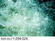 Текстура из бурлящей синей воды. Стоковое фото, фотограф pzAxe / Фотобанк Лори