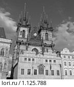 Символ Праги - Тынский Собор на Староместской площади (2008 год). Стоковое фото, фотограф Светлана Кудрина / Фотобанк Лори