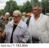 Киноактриса Лидия Федосеева - Шукшина и музыкант Бари Алибасов (2009 год). Редакционное фото, фотограф Free Wind / Фотобанк Лори