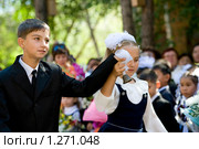 День знаний. Первый звонок. (2009 год). Редакционное фото, фотограф Александр Подшивалов / Фотобанк Лори