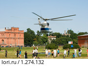 Взлетающий вертолет МИ-8 (2009 год). Редакционное фото, фотограф Александр Щепин / Фотобанк Лори