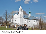 Зачатьевская трапезная церковь (после 1551г). Суздаль (2009 год). Редакционное фото, фотограф Ирина Золина / Фотобанк Лори