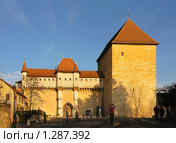 Старинный замок в старой части города Анси, Франция. Редакционное фото, фотограф Fro / Фотобанк Лори
