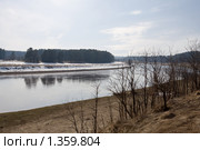 Весенний пейзаж с рекой Волгой в Тверской области. Стоковое фото, фотограф Солодовникова Елена / Фотобанк Лори