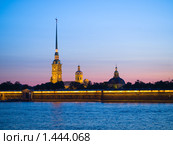 Петропавловская крепость ночью (2009 год). Редакционное фото, фотограф Александр Кузовлев / Фотобанк Лори
