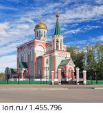 Абаканский городской храм в честь святых равноапостольных Константина и Елены. Стоковое фото, фотограф Михаил Марковский / Фотобанк Лори
