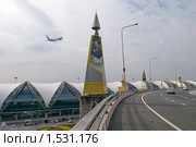 Международный аэропорт в Бангкоке "Суварнапхум". Взлет самолета. (2010 год). Редакционное фото, фотограф Куликова Татьяна / Фотобанк Лори