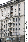 Московские балконы. Фронтон жилого дома на Сущевском валу (2010 год). Стоковое фото, фотограф Ярослав Каминский / Фотобанк Лори