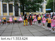 Танец. Карабас-Барабас и Дуремар (2009 год). Редакционное фото, фотограф Галина  Горбунова / Фотобанк Лори