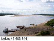 Вид на реку Вычегду с высокой точки. Стоковое фото, фотограф Солодовникова Елена / Фотобанк Лори