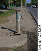 Водоразборная колонка на Тюменской улице (2010 год). Стоковое фото, фотограф Анатолий Матвейчук / Фотобанк Лори