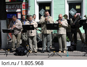 Уличный оркестр. Гатчина (2010 год). Редакционное фото, фотограф Корчагина Полина / Фотобанк Лори