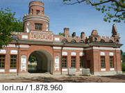 Царско-сельский дворцово-парковый комплекс, ворота, парковый пейзаж. Пушкин, Ленинградская область (2010 год). Редакционное фото, фотограф Владимир Магит / Фотобанк Лори