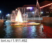 Фонтан на площади - Сандански, Болгария (2009 год). Стоковое фото, фотограф Алексей Стоянов / Фотобанк Лори