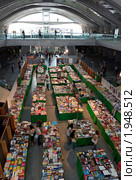 Лиссабон. Книжная ярмарка (2010 год). Редакционное фото, фотограф Юрий Синицын / Фотобанк Лори