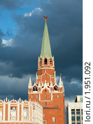 Вход в Кремль. Кутафья (Предмостная) и Троицкая башни. Москва (2010 год). Стоковое фото, фотограф E. O. / Фотобанк Лори