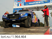 Стартует автомобиль Насера Аль Атияха (2010 год). Редакционное фото, фотограф Виктор Карасев / Фотобанк Лори