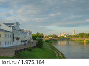 Торжок. Утро в старом городе. (2006 год). Редакционное фото, фотограф Юрков Виктор Петрович / Фотобанк Лори