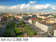 Панорама Санкт-Петербурга с крыши отеля "Азимут" (б. "Советская") (2010 год). Редакционное фото, фотограф Дмитрий Яковлев / Фотобанк Лори