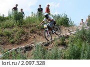 Соревнования по даунхиллу (2010 год). Редакционное фото, фотограф Артем Поваров / Фотобанк Лори