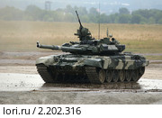 Танк T-90 (2010 год). Редакционное фото, фотограф Владимир Журавлев / Фотобанк Лори