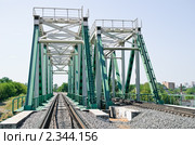 Железнодорожный мост на окружной железной дороге в Москве (2010 год). Стоковое фото, фотограф Алёшина Оксана / Фотобанк Лори