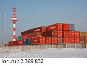 Паромно-перегрузочный комплекс "Моби-Дик". Маяк (2011 год). Редакционное фото, фотограф Роман Рожков / Фотобанк Лори