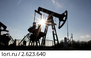 Добыча нефти. Стоковое видео, видеограф Михаил Коханчиков / Фотобанк Лори