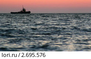 Морской закат. Буксирное судно. Стоковое видео, видеограф Юрий Пономарёв / Фотобанк Лори