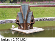 Лебединый домик на пруду в парке. Город Гомель, Беларусь (2011 год). Стоковое фото, фотограф Павел Кричевцов / Фотобанк Лори