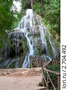 Водопад в "Monasterio de Piedra" (Монастырь на скале), Сарагоса, Испания. Редакционное фото, фотограф Александр Тесевич / Фотобанк Лори